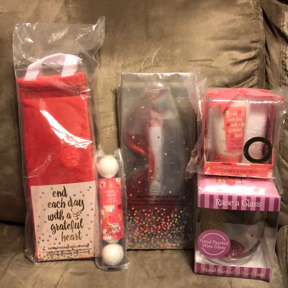 Charming Charlie Spa Set - 5 Pc.